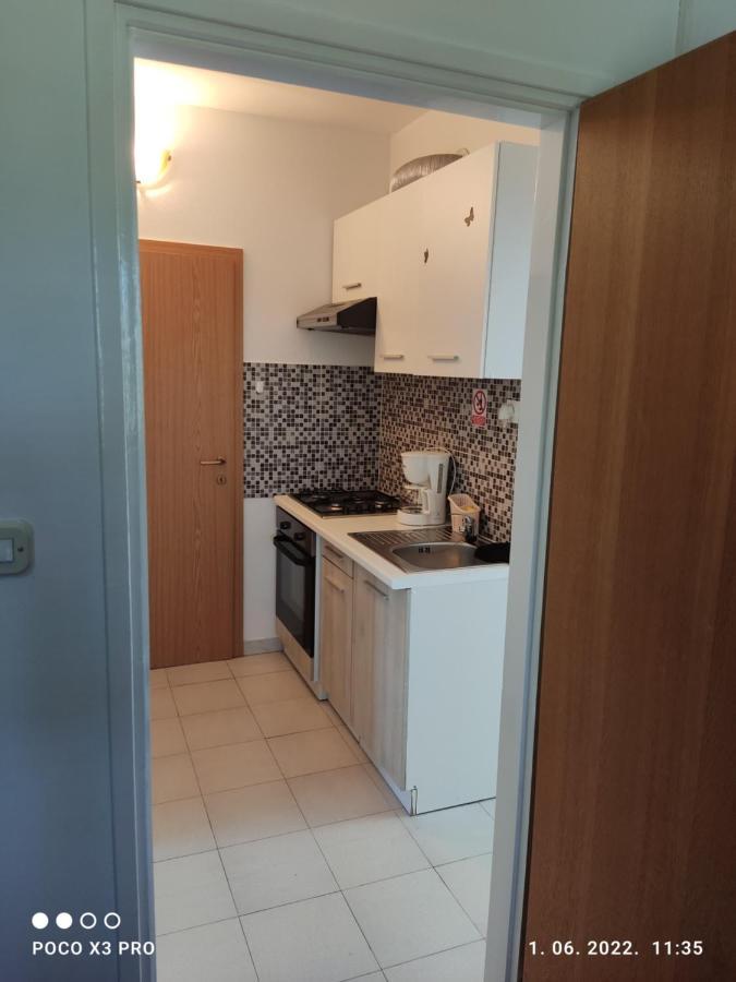 Apartmani Bruna Bilice Vrulje  Kültér fotó